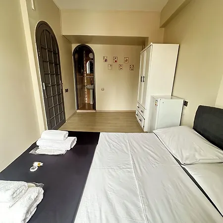Glr Hotel *