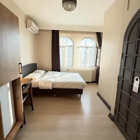 Glr Hotel
